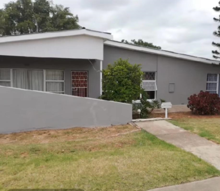 3 Bedroom Property for Sale in Bothasrus Eastern Cape